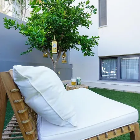 3 Bdr 5 Km From The *